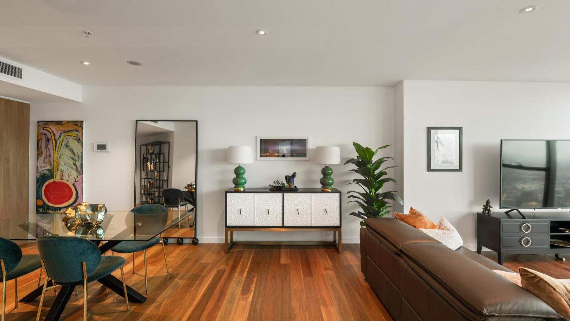 Apartment Skylight With Free Parking
