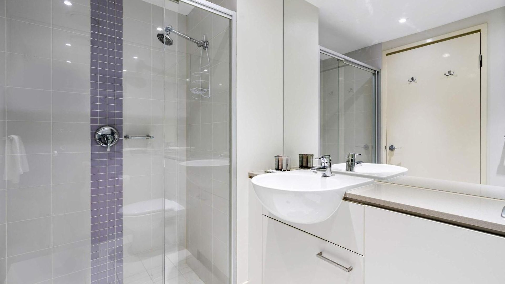 2 Bed 2 Bath Parking Brisbane