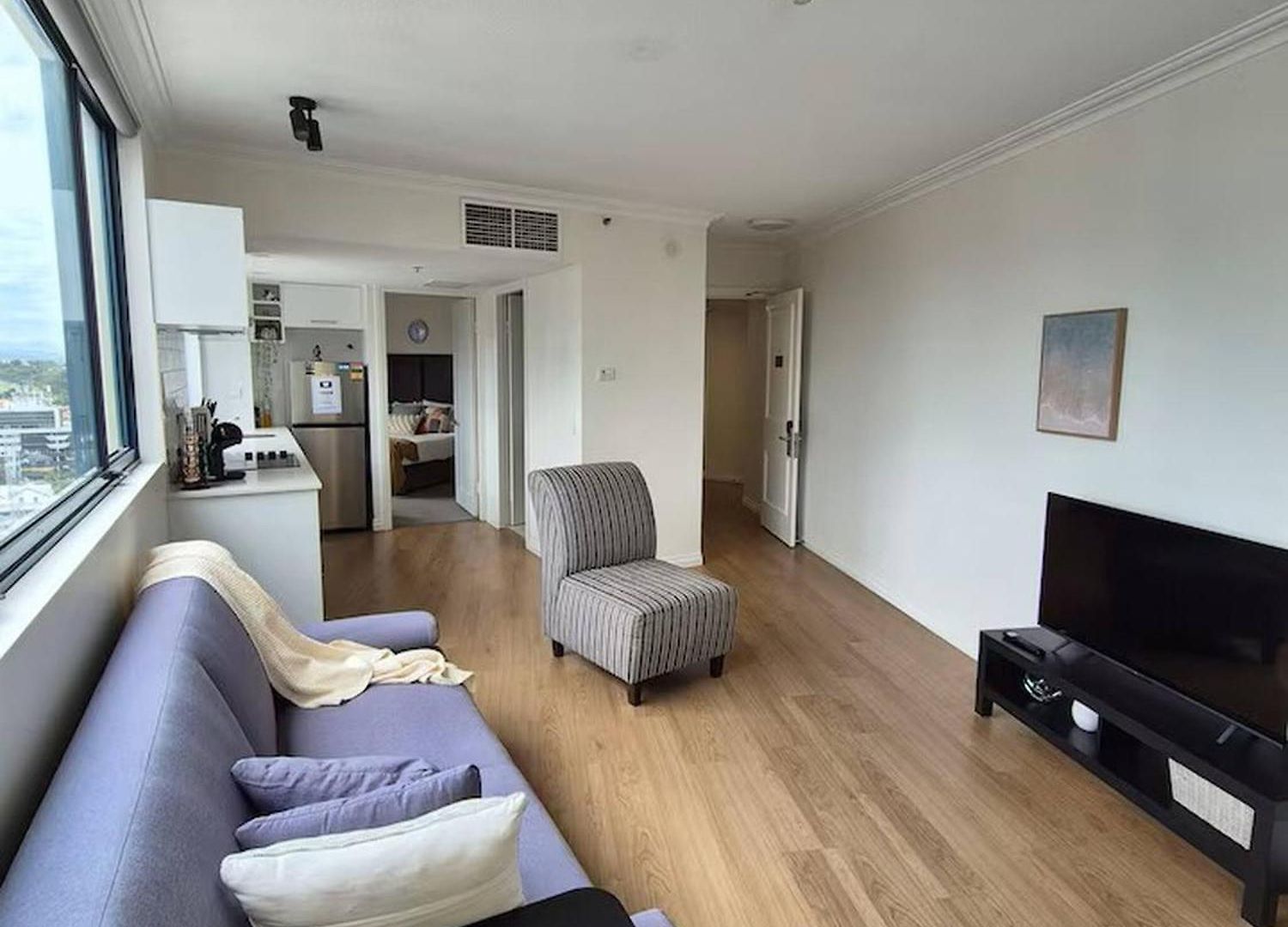 Apartment Pool & Gym & Parking