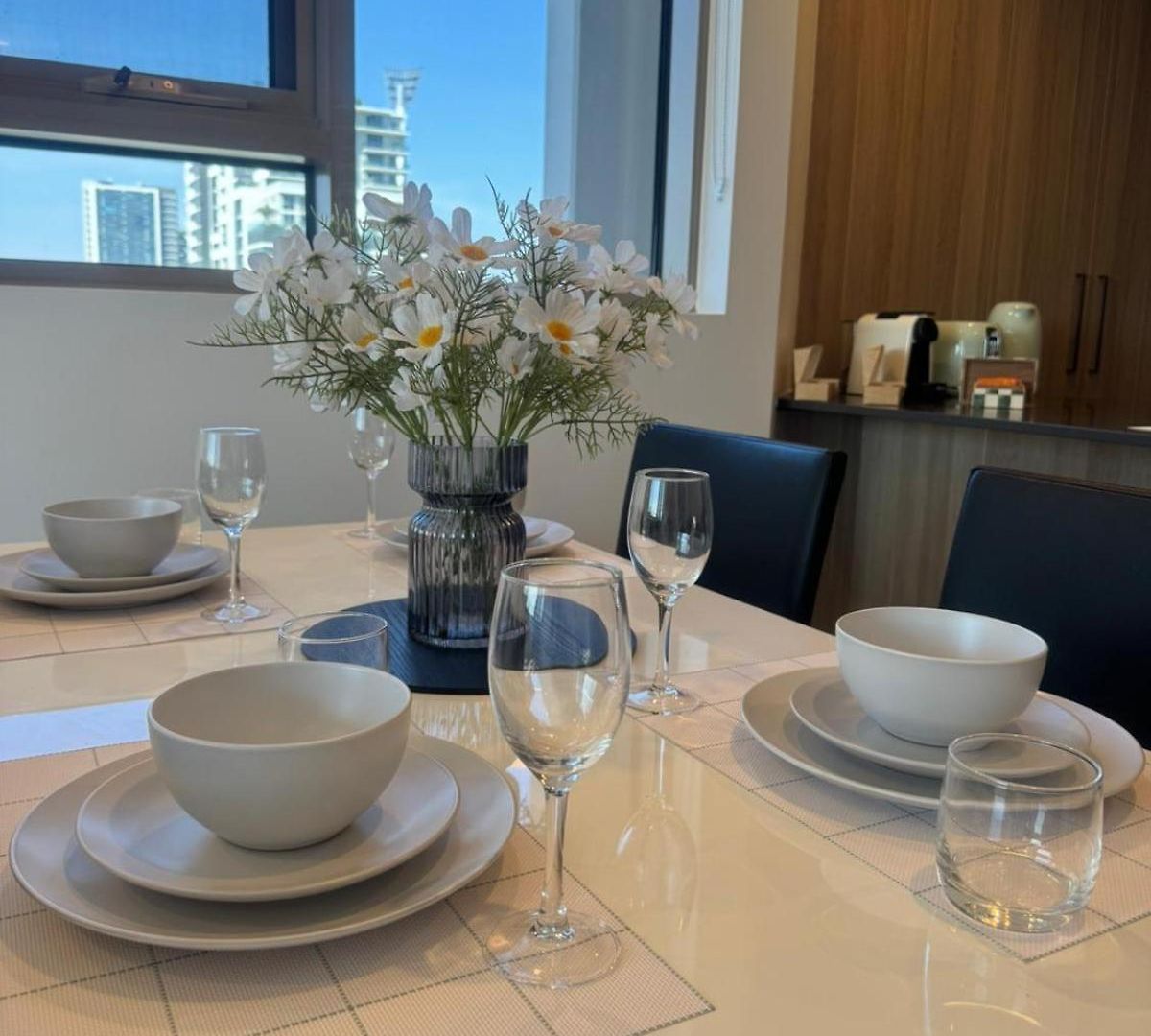 Apartment Luxe 2br With Rooftop Pool And Cbd View