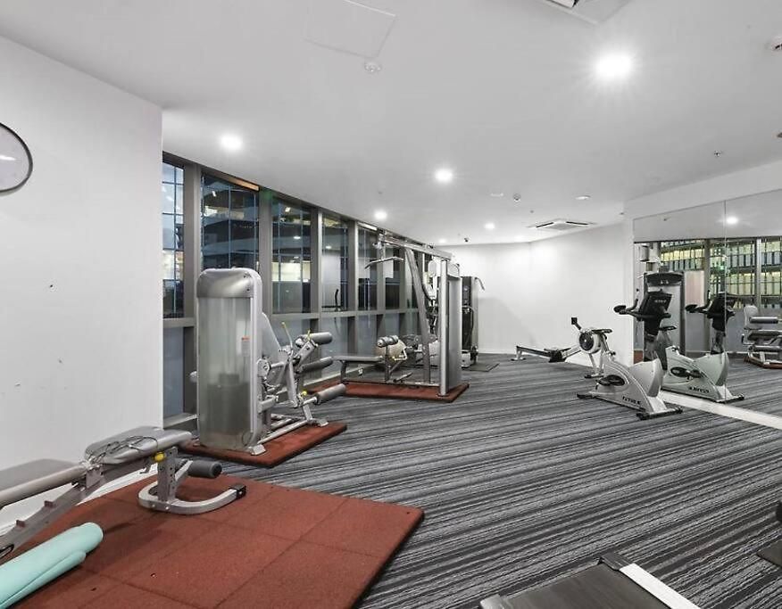Apartment Modem Two Bedroom In Inner Cbd *