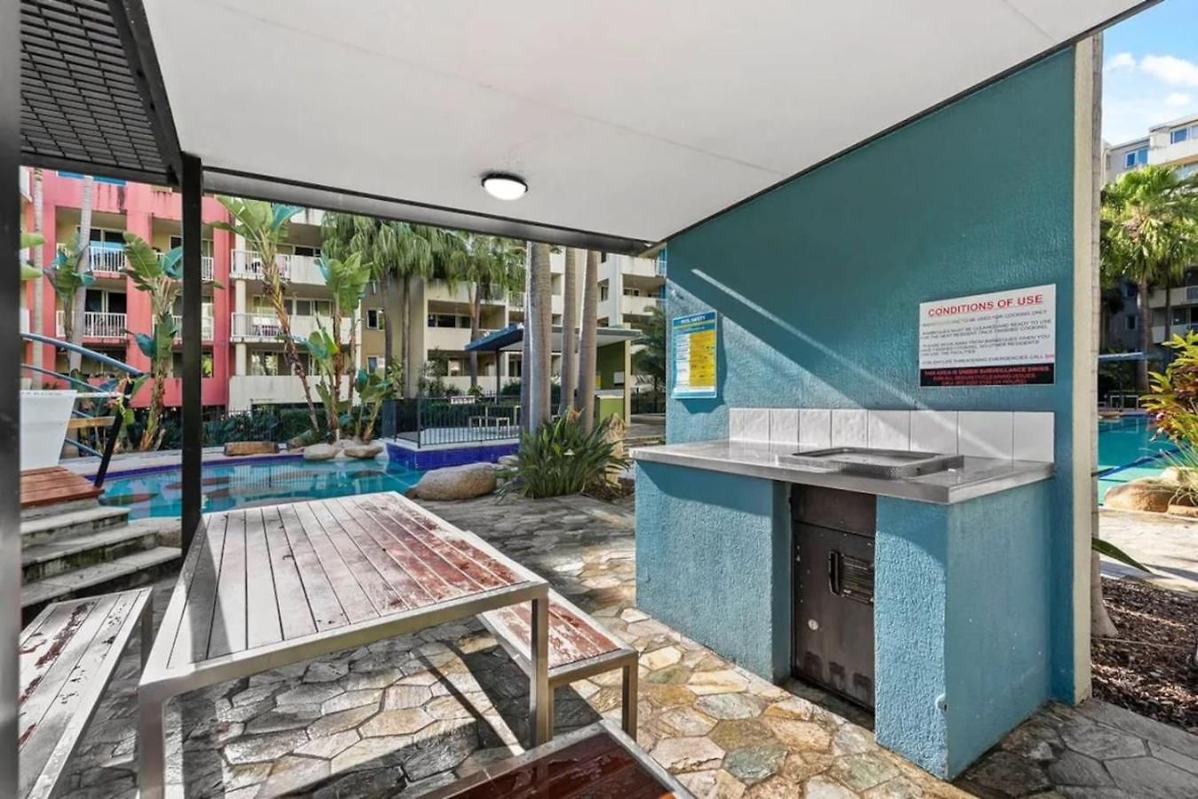 Modern 2br Retreat With Gym, Pool And Balcony Apartment *