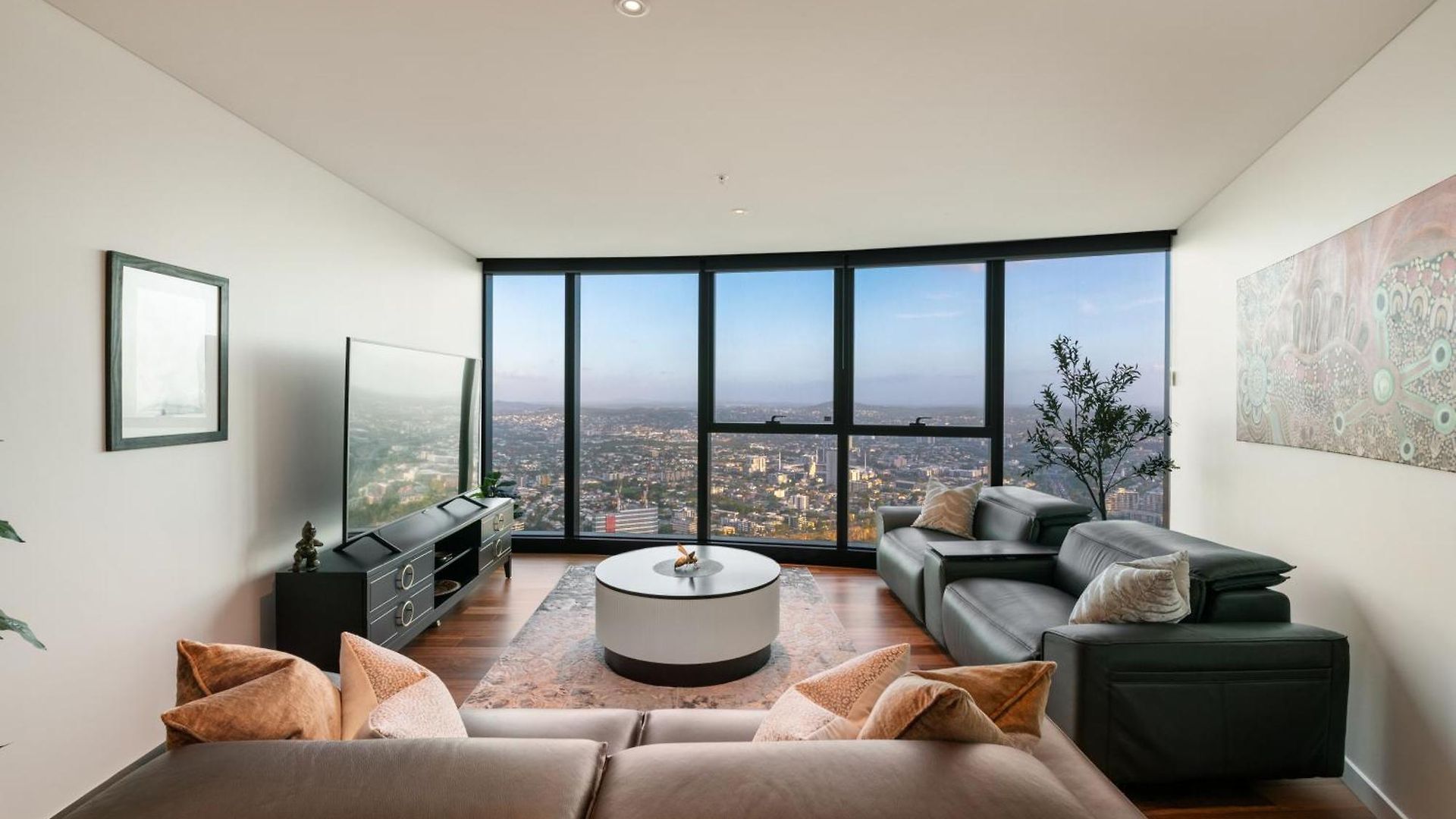 Apartment Skylight With Free Parking