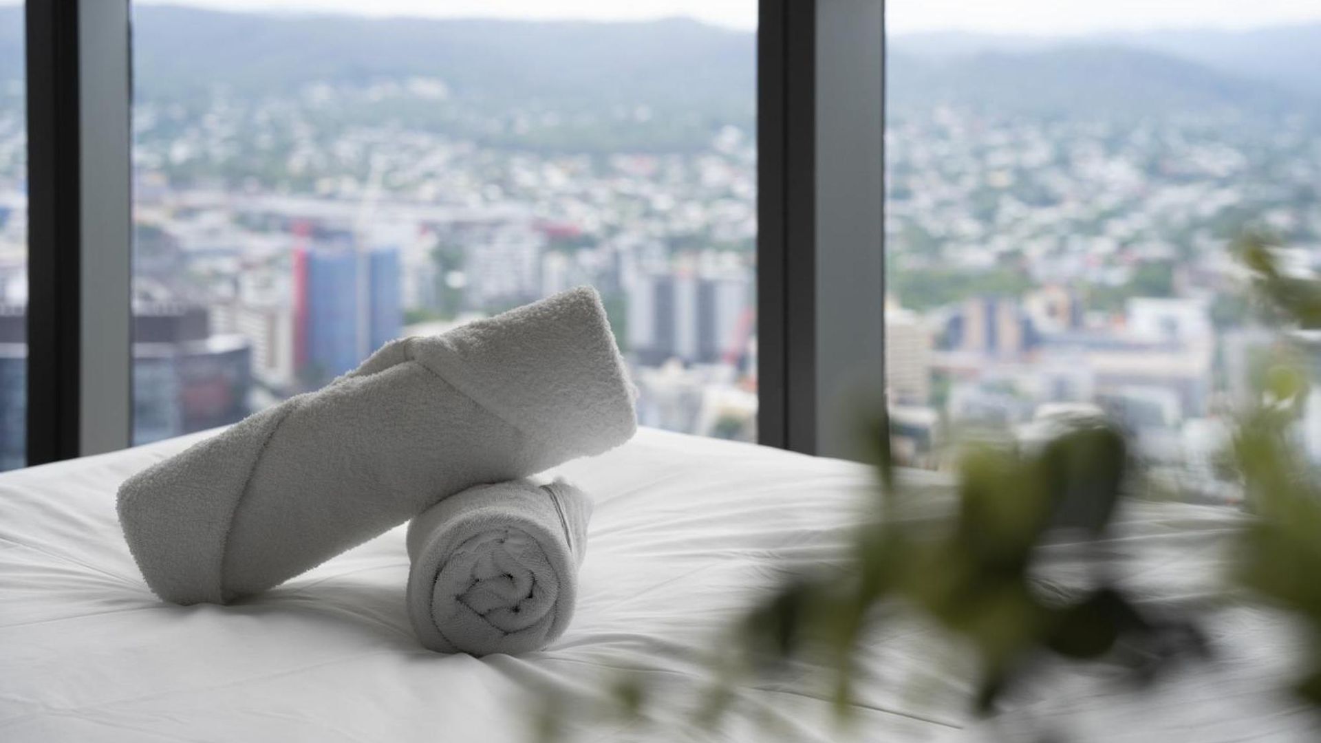 Meriton Soleil Breathtaking Views Heated Pool Gym C36 * Brisbane