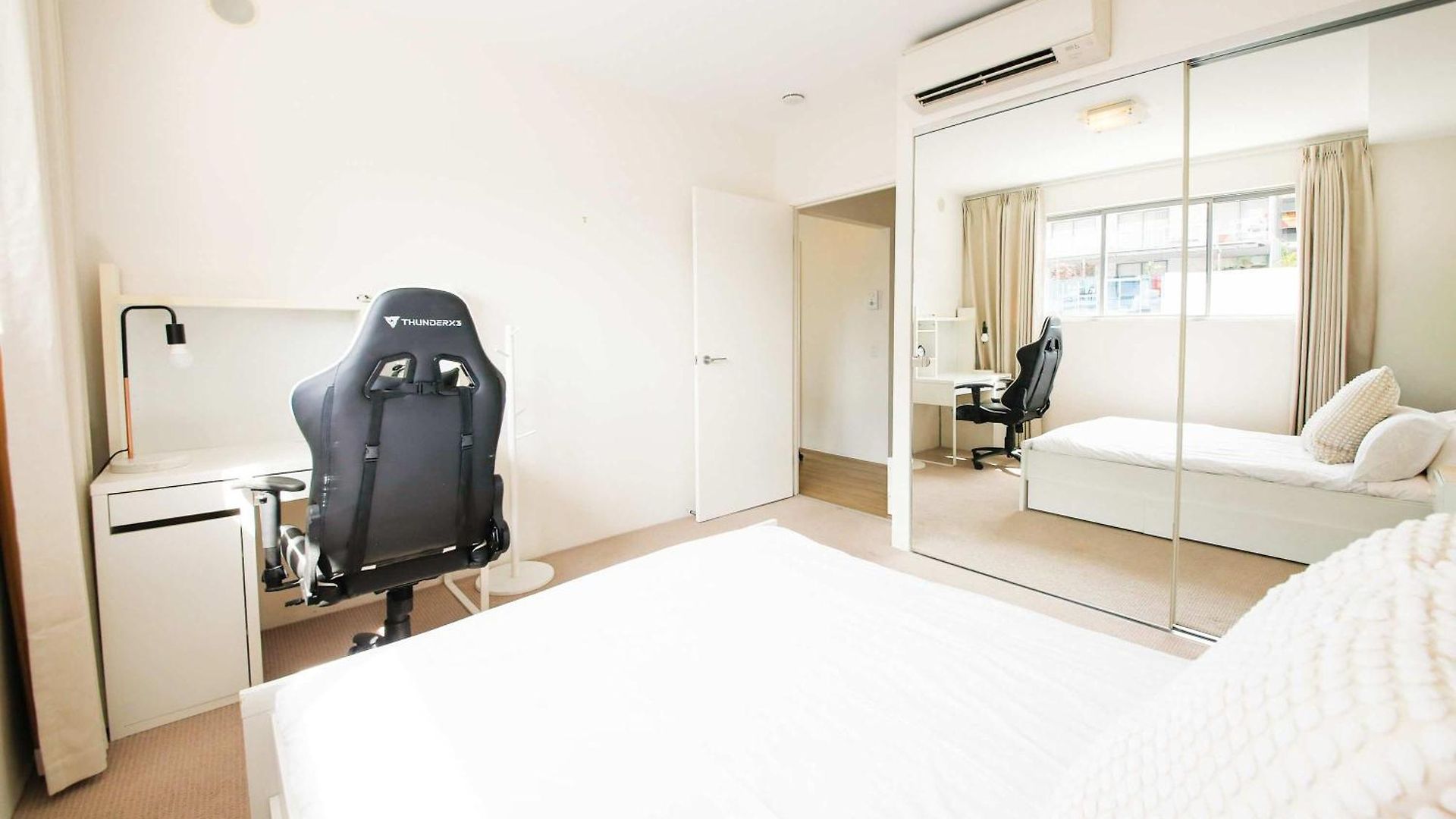 Family-friendly 2brwalk To River & Shops Pool&gym *