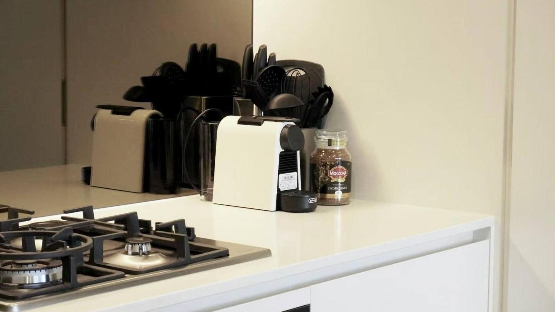 1br Premium In Qwr - Level 22 Privately Managed *
