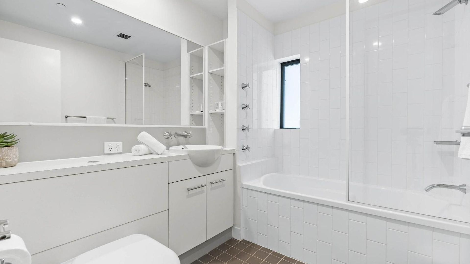2-bed With River Views Apartment Brisbane