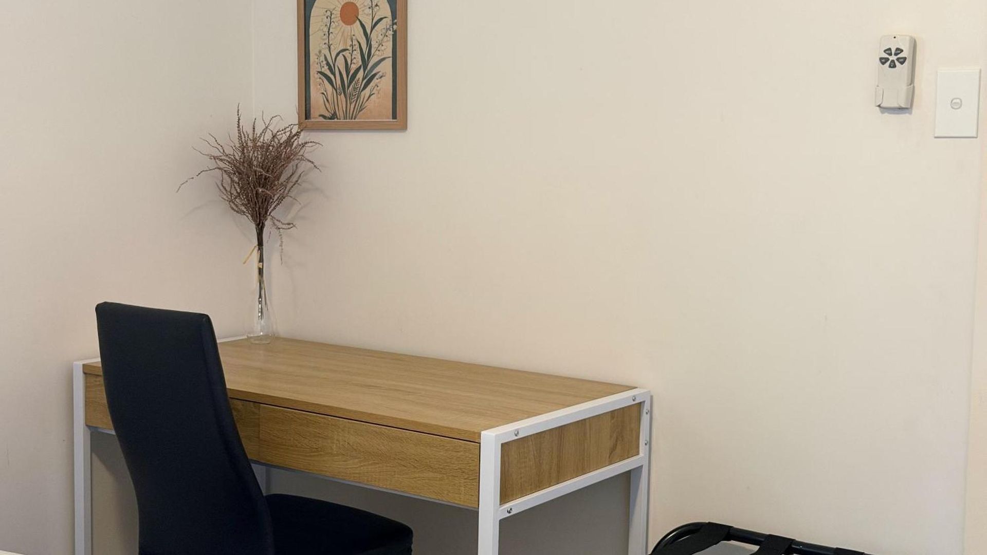 Apartment 2b2b With Courtyard - Close To Cbd - Free Parking *
