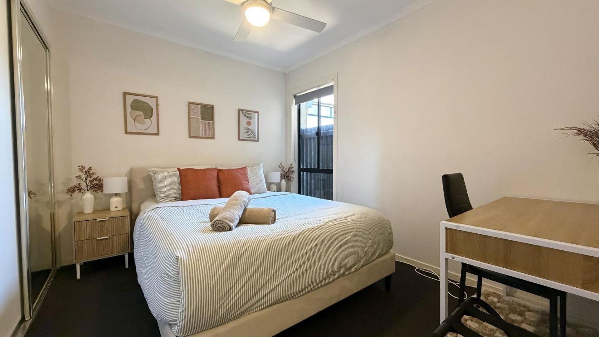 2b2b With Courtyard - Close To Cbd - Free Parking Apartment