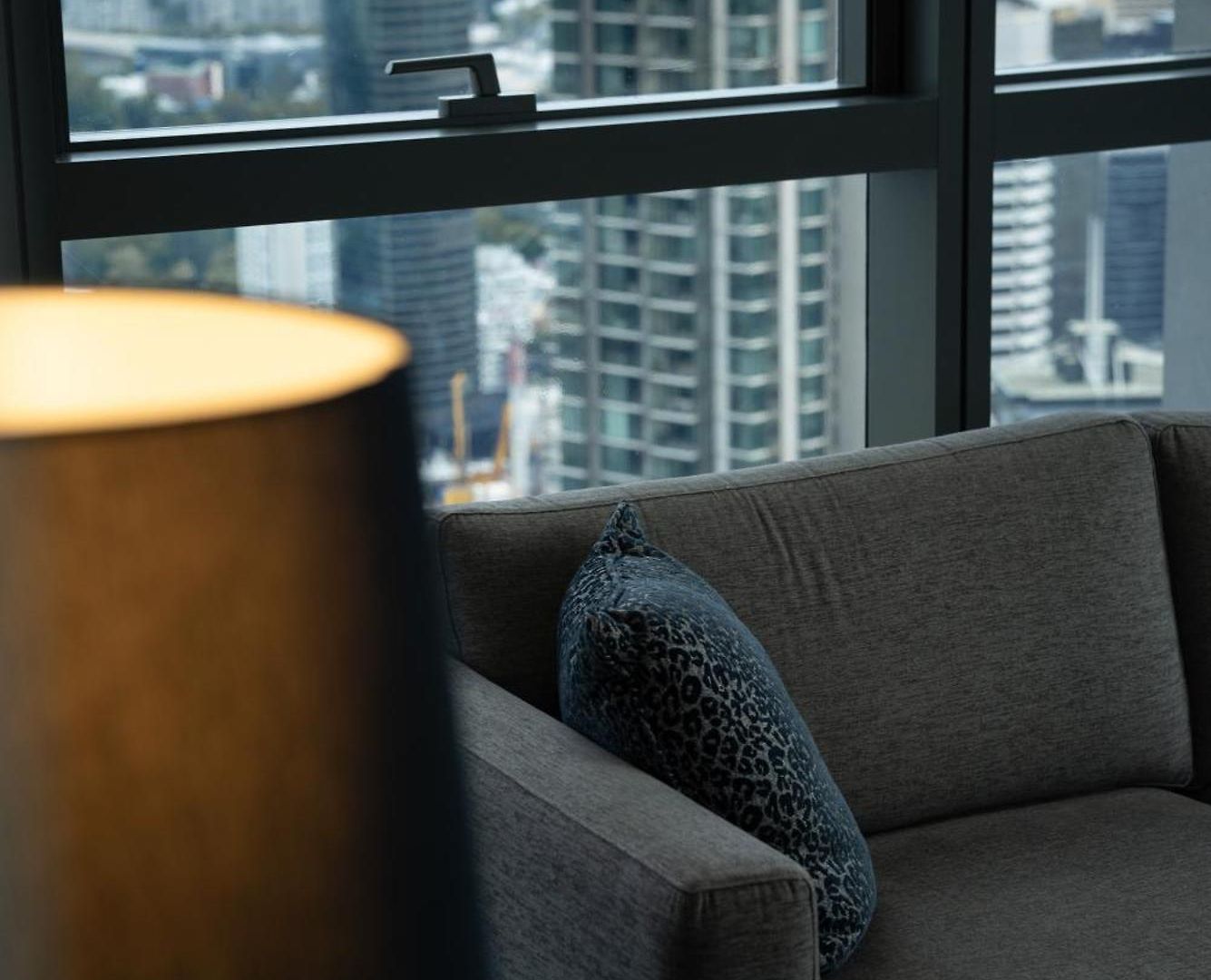 Meriton Soleil Breathtaking Views Heated Pool Gym C36 Apartment Brisbane