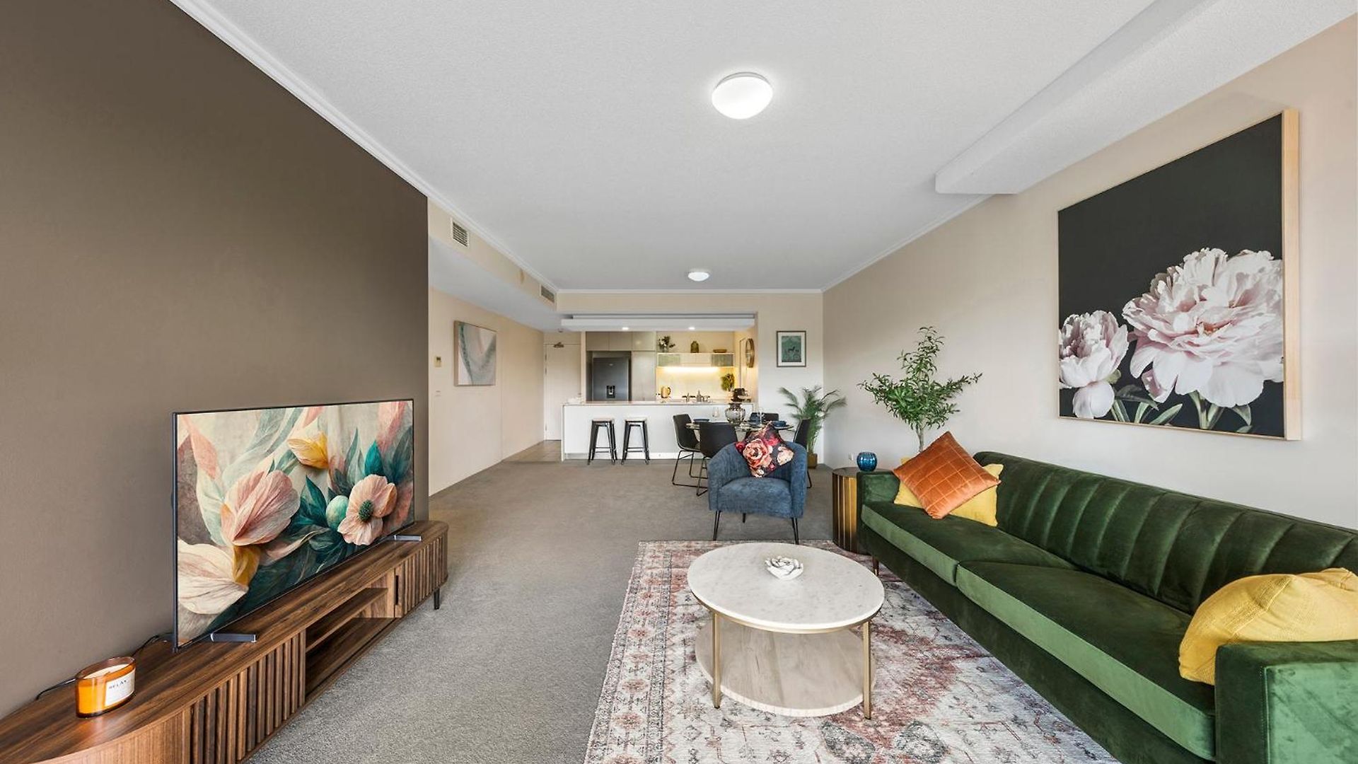 Stylish Roma Parklands Retreat - Stunning Park Views From Every Room, Heated Pool, Gym, Private Carpark, Suncorp Stadium, 10 Min Walk To Cbd * Brisbane