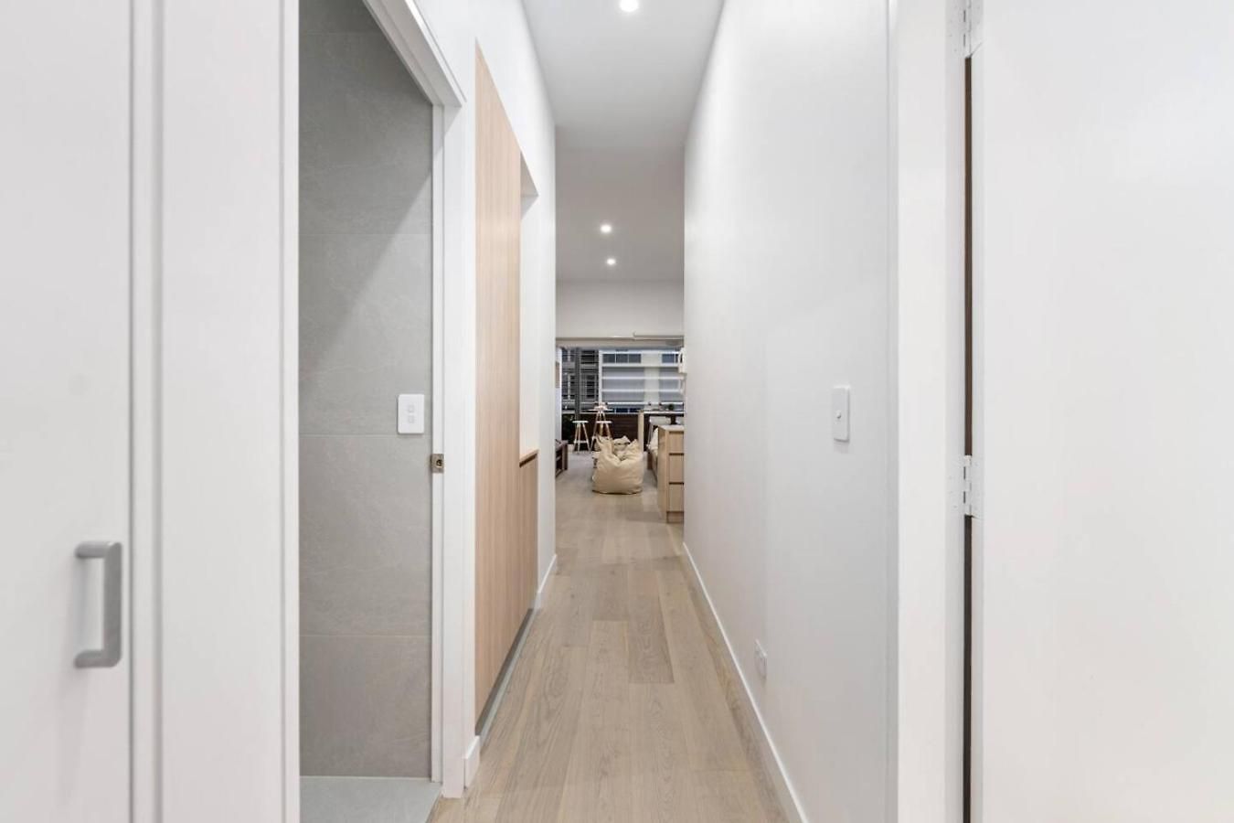 Dune Designer 2 Bedroom With River Views Parking Pool Brisbane