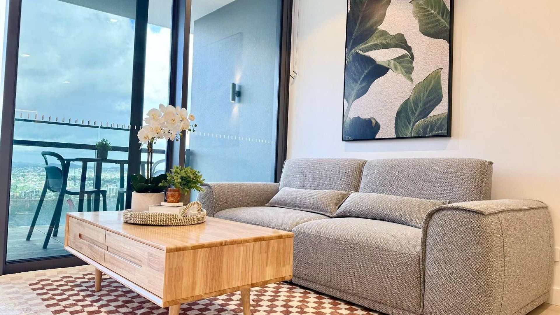 1br Premium In Qwr - Level 22 Privately Managed Apartment *