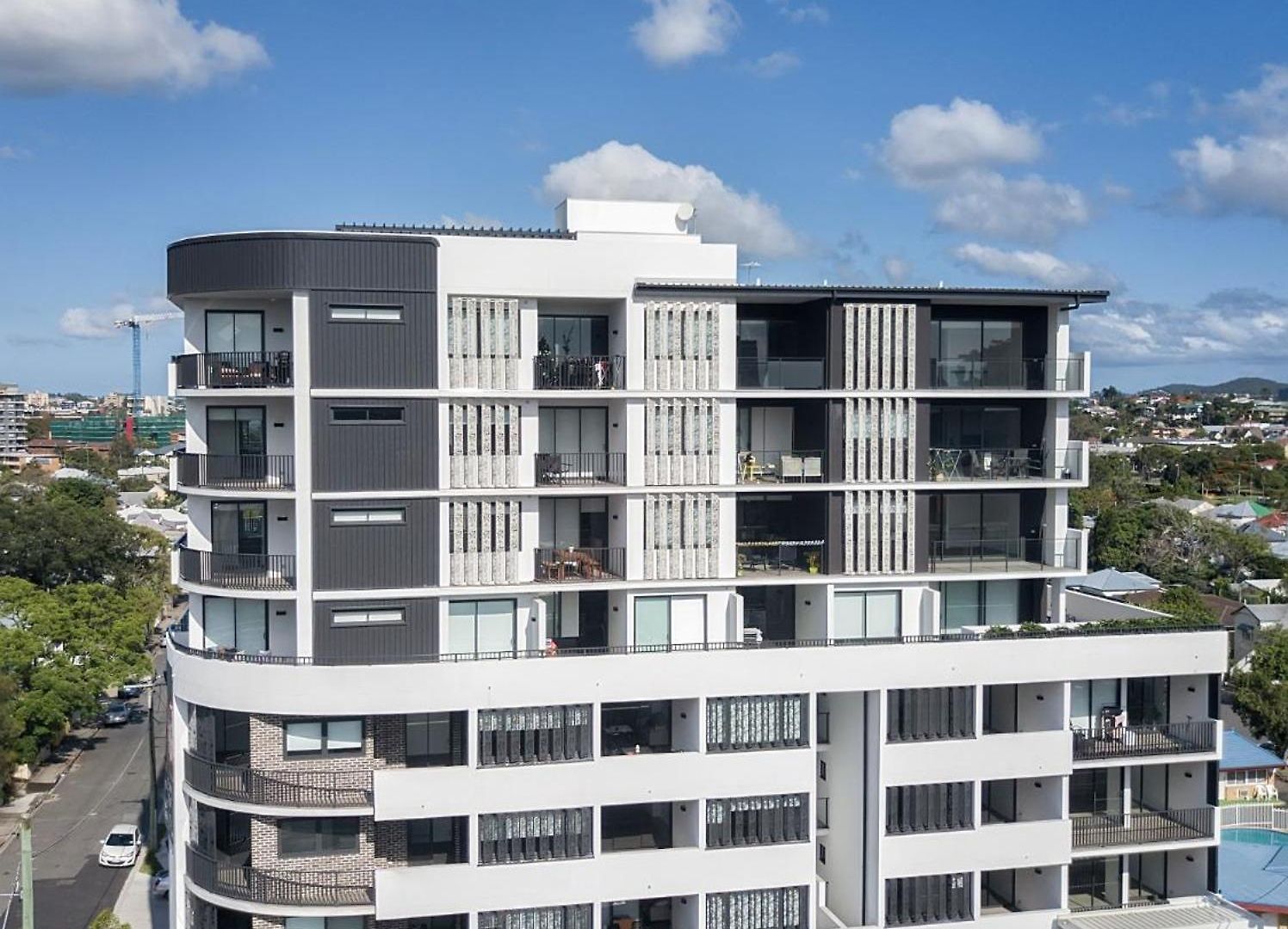 Apartment Spacious Panoramic 2br Apartment, Parking And Views *