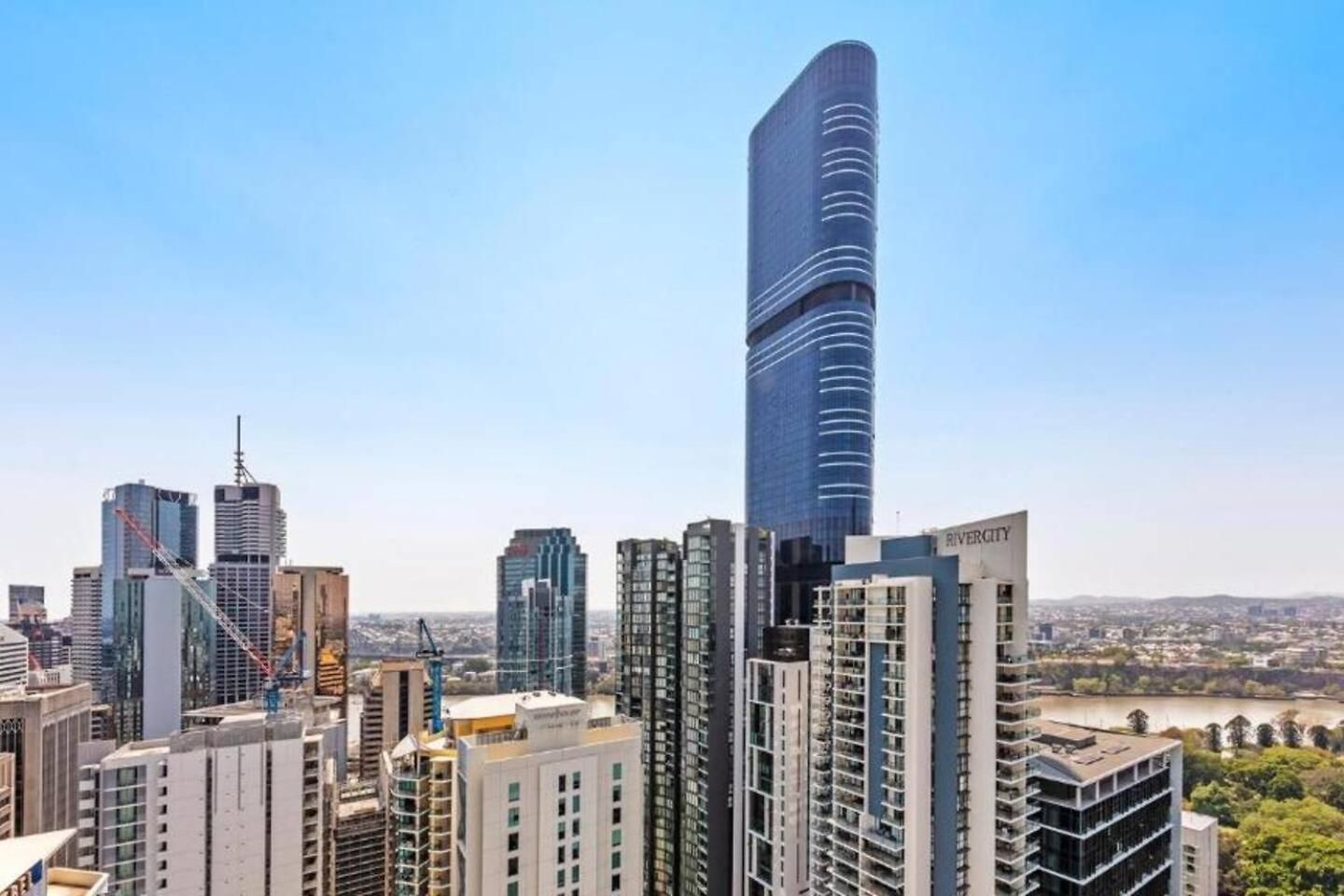 Dusk A Luxury 2bed 2bath Cbd Sky With Pool Parking And Apartment Brisbane