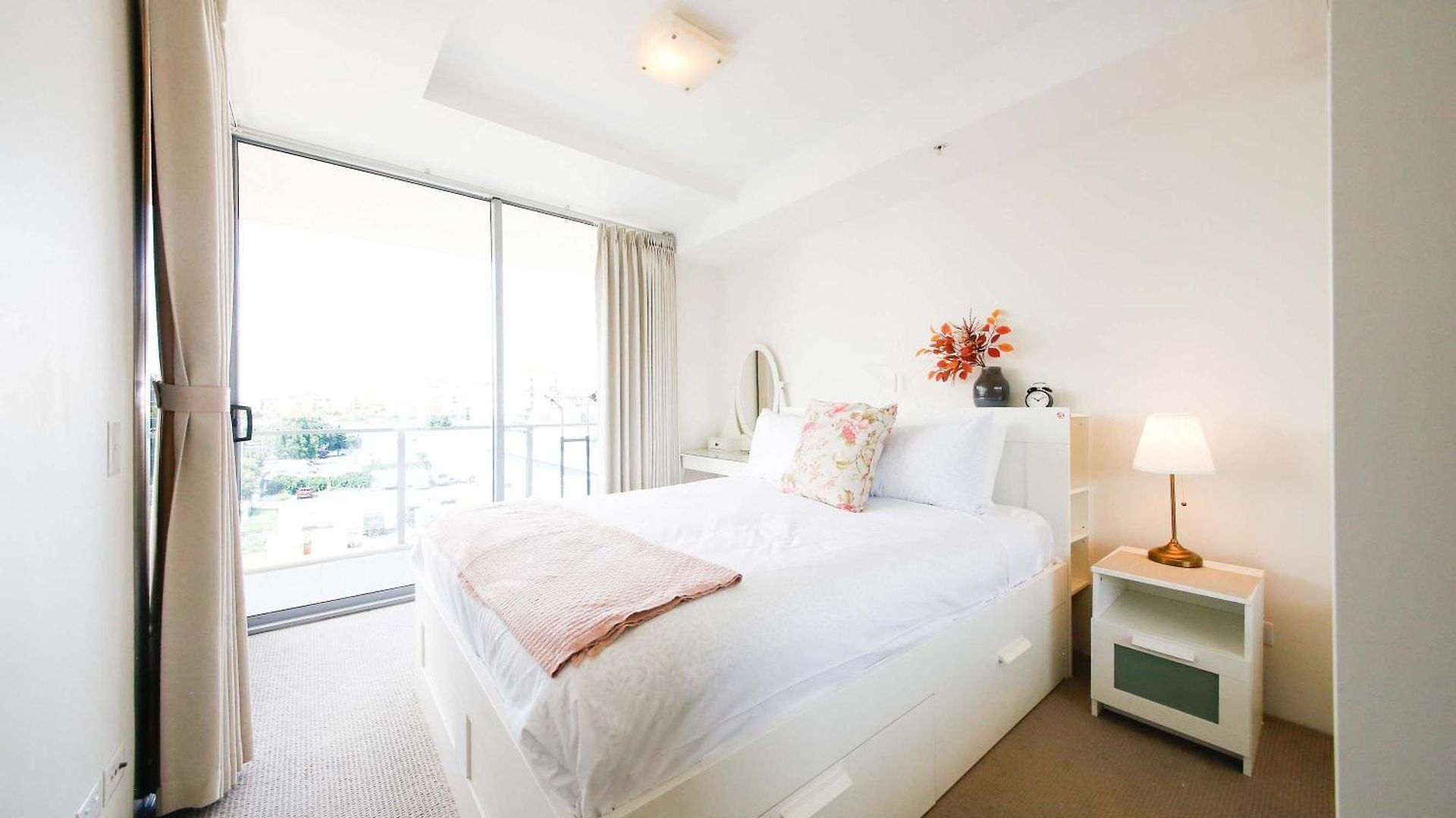 Family-friendly 2brwalk To River & Shops Pool&gym Apartment Brisbane
