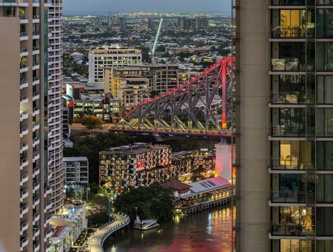 Aurora Tower *