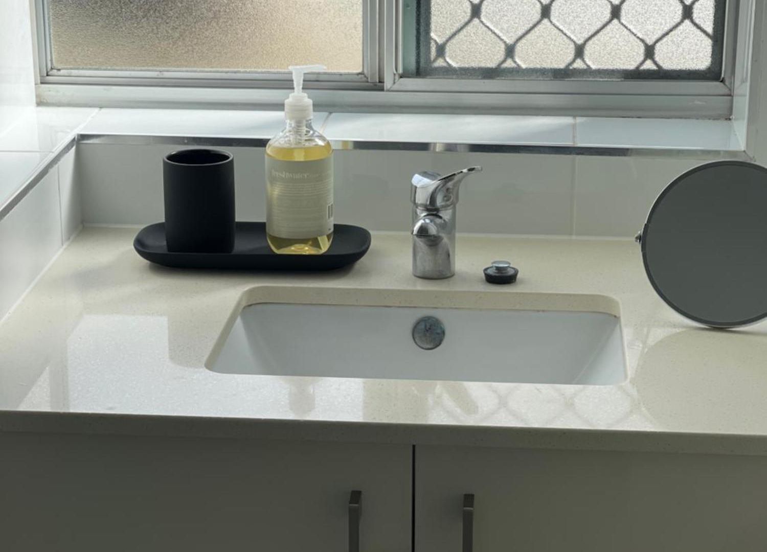 2 Bed Ground Flr Gaythorne Courtyard Apt, Parking Apartment Brisbane