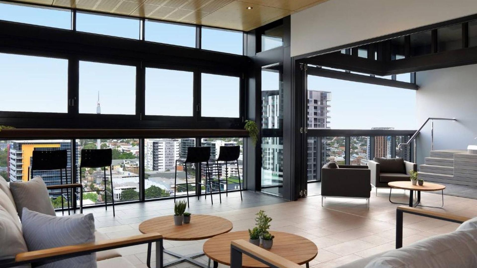1br One Skyline With Pool, Free Parking And Gym Apartment *