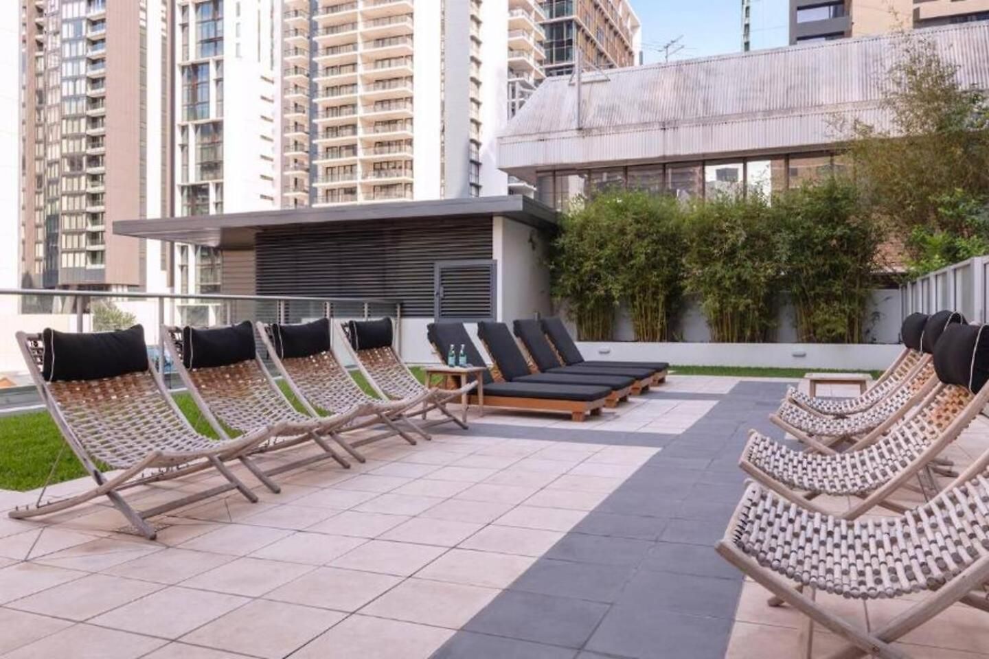 Dusk A Luxury 2bed 2bath Cbd Sky With Pool Parking And * Brisbane