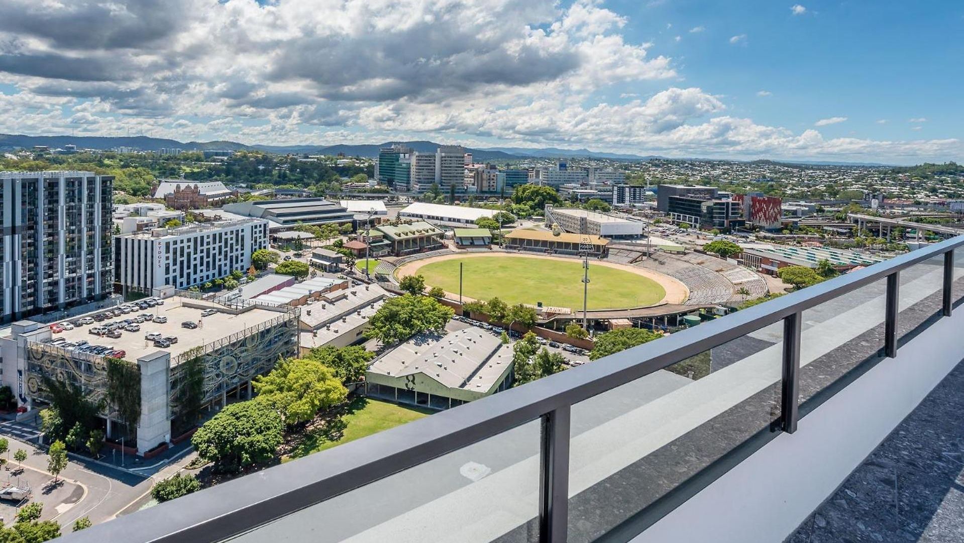 Bright Bowen Hills Apartment, Close To Life Brisbane