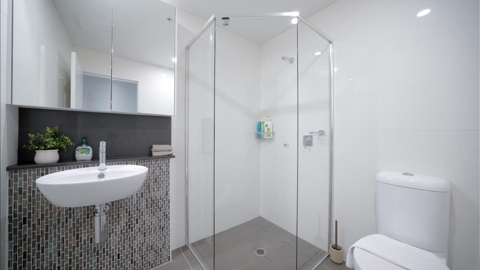 Meriton Soleil Breathtaking Views Heated Pool Gym C36 Apartment *