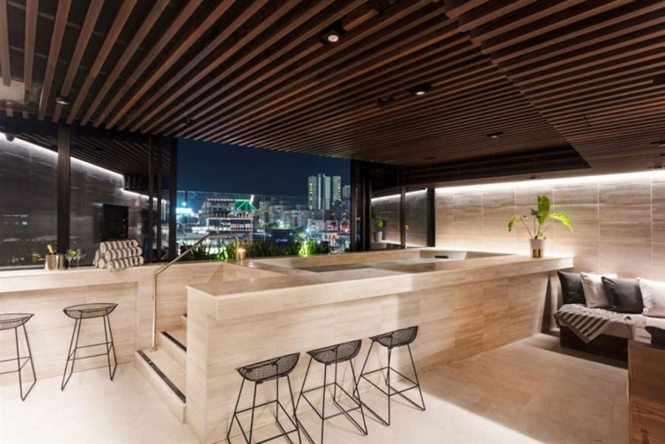 Apartment The Valley Vibe That View Brisbane