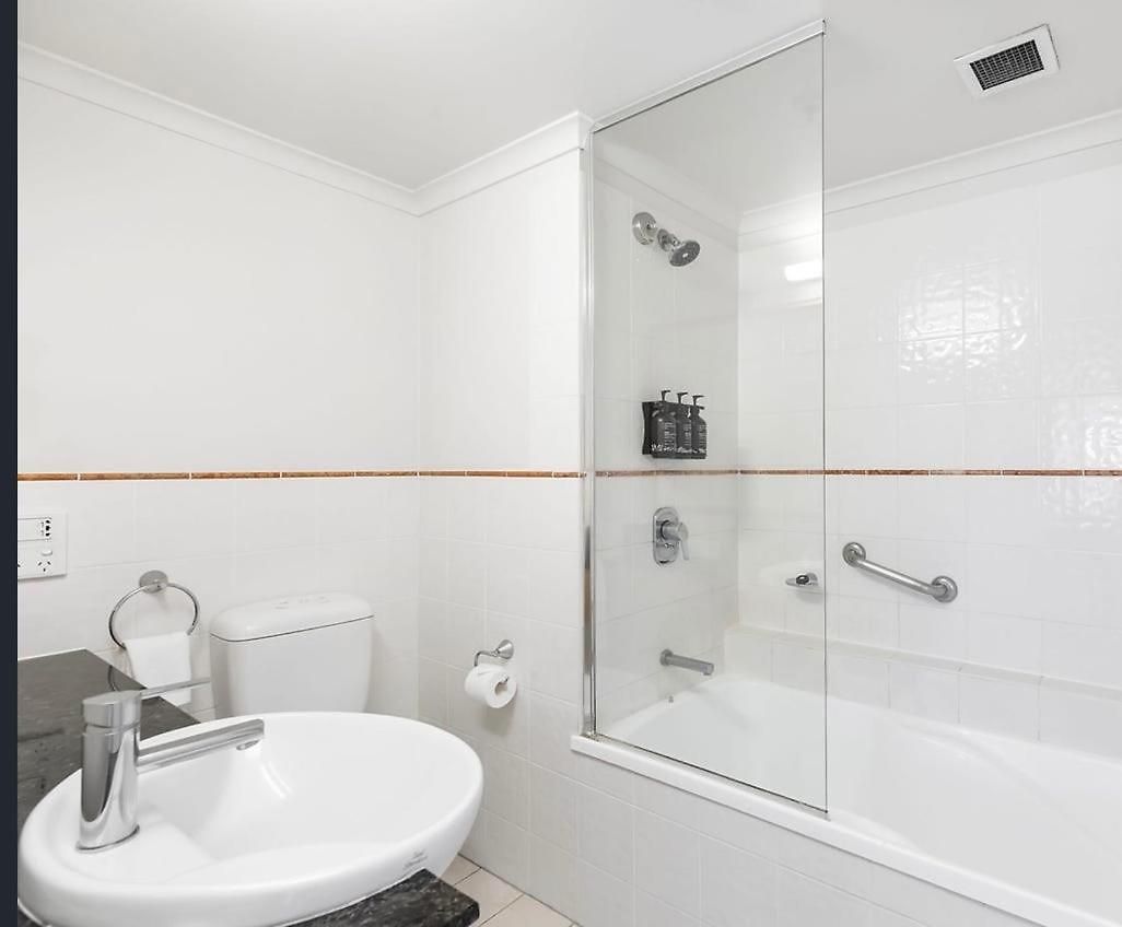 Apartment One-bedroom Escape I Mantra On Queen *