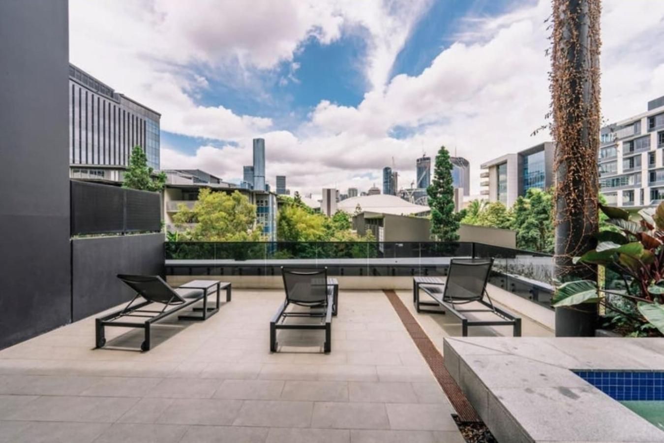 Stylish 2bedroom Inner-city In South Apartment *