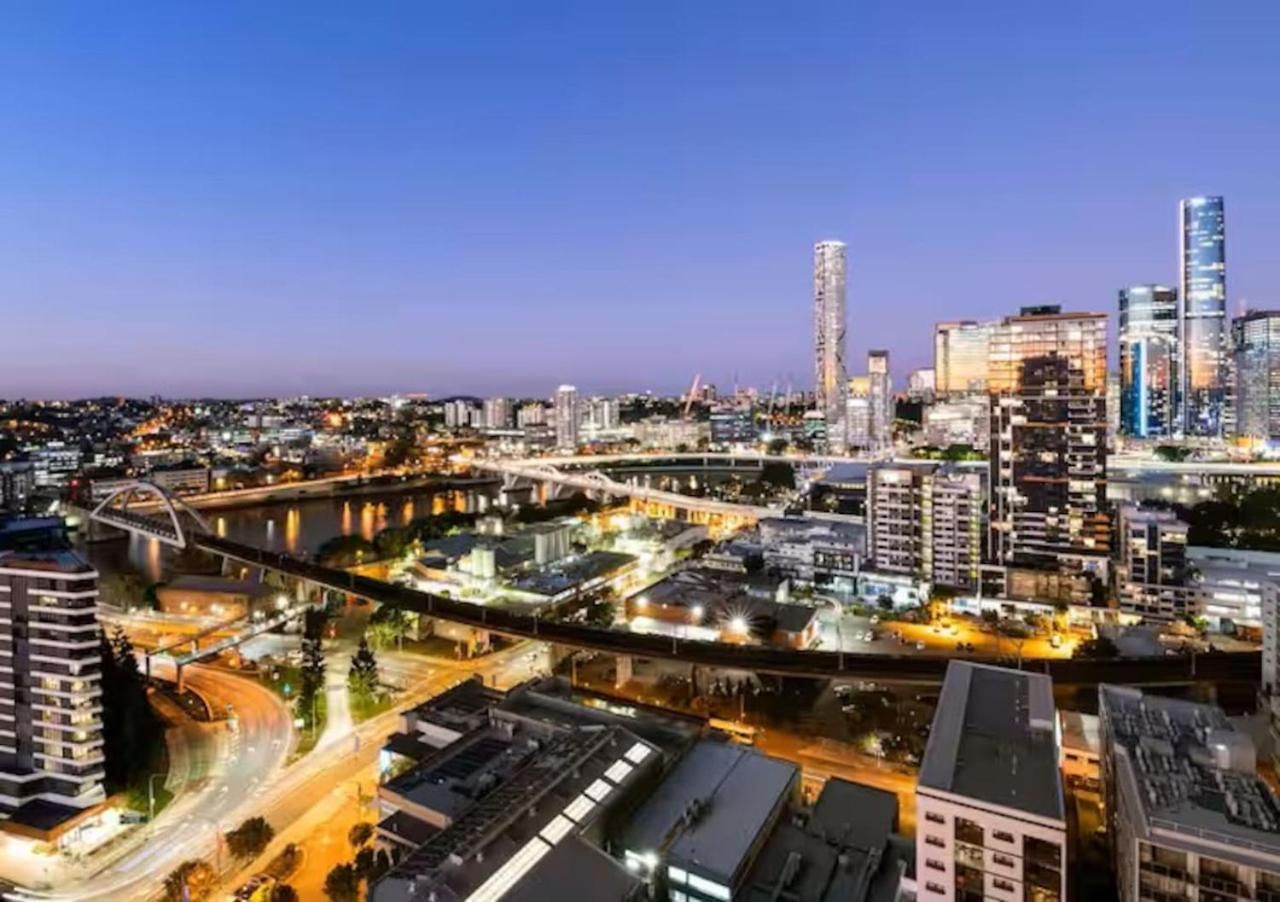 Zen Cozy 1 Bedroom With 2 Beds Pool Gym Sauna Brisbane