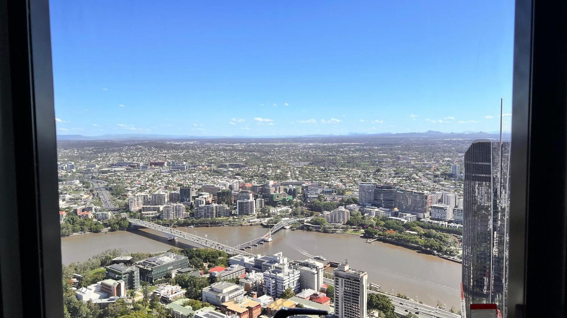 River And View Sky Tower L78 2b2b Brisbane