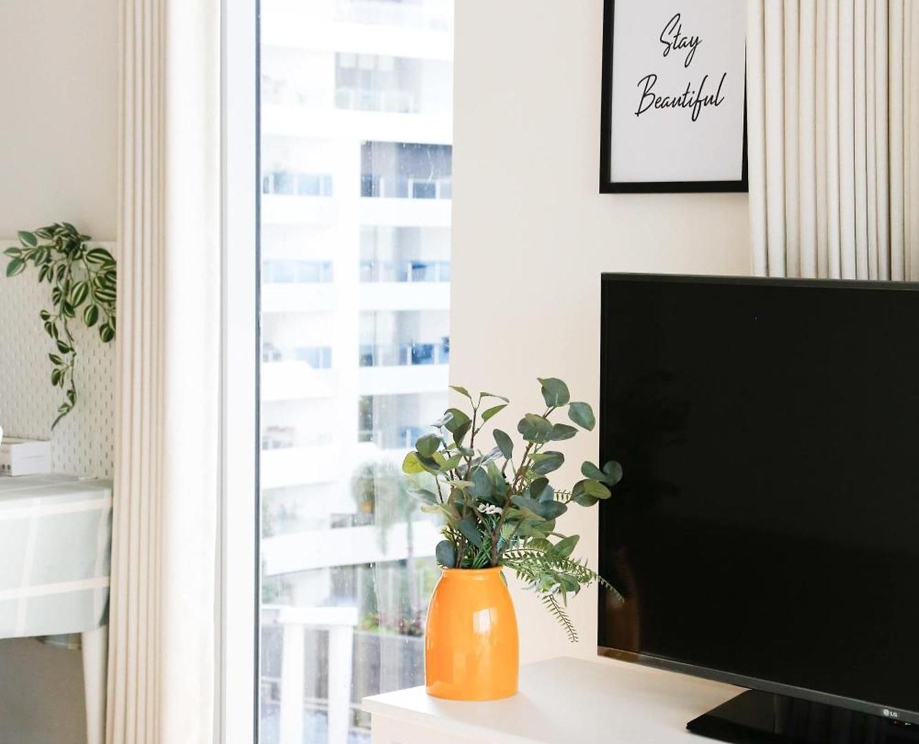 Family-friendly 2brwalk To River & Shops Pool&gym Apartment *