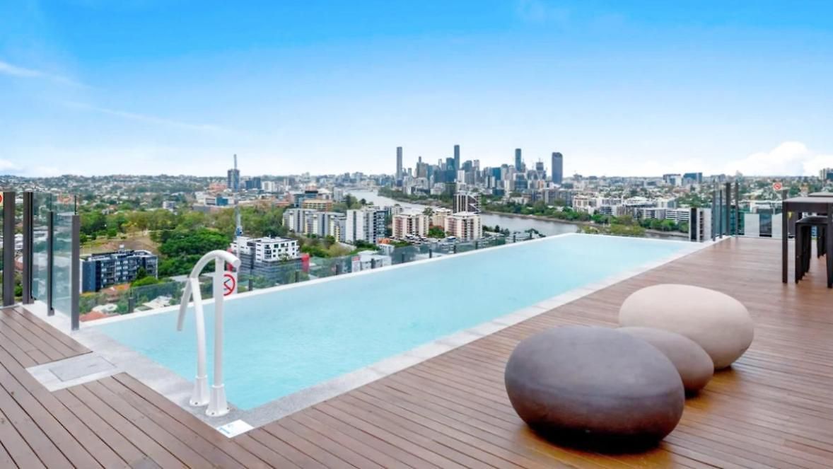 Apartment Amazing Views 2bd 2ba Homey Toowong Abode Pool M29