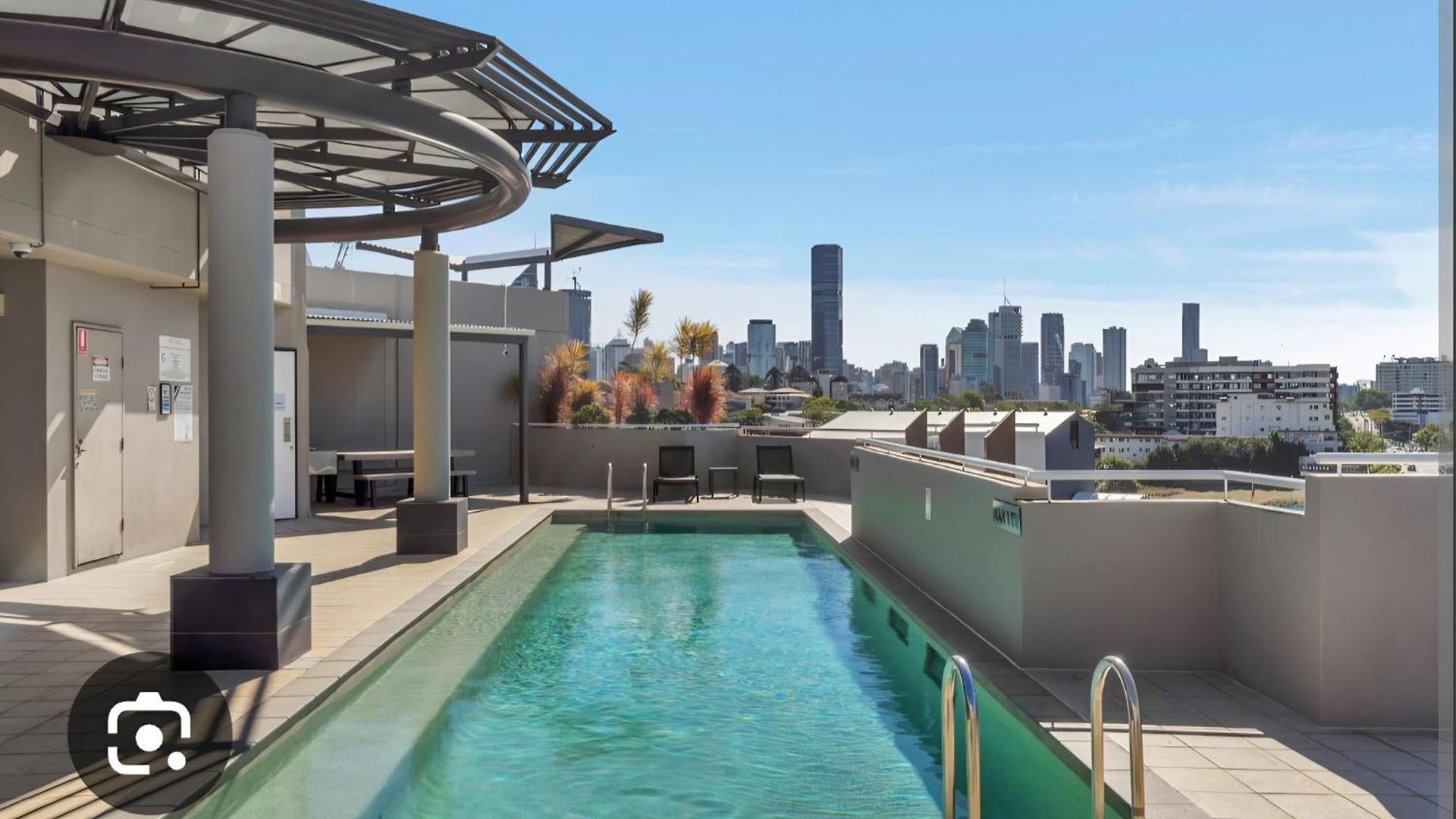 Tara's At The Gabba Apartment