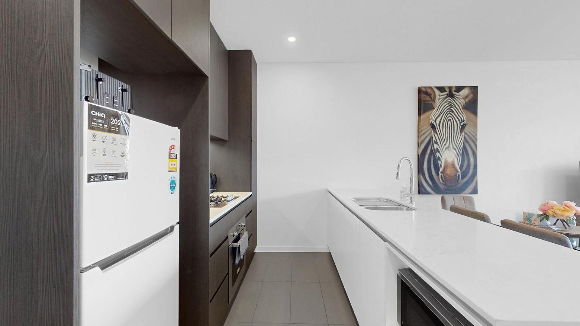 Apartment Elegant Urban Hideaway - Private Luxury Residential Apartment, Walk To South Bank & Free Carpark