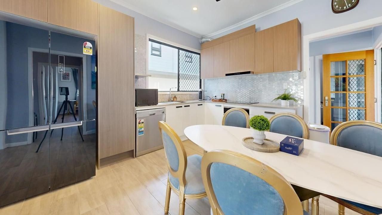 Holiday home Cozy House Cannon Hill , 3 Bed, And Just 13 Mins From Airport And 15 Mins From Cbd Brisbane
