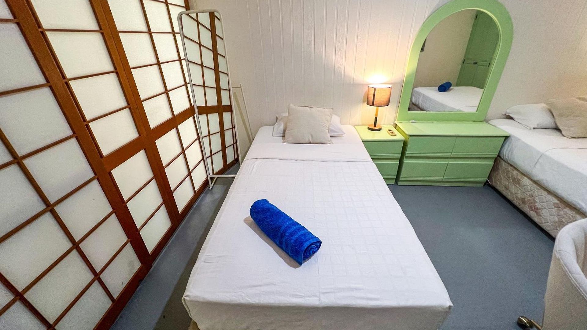 Vista Air Conditioned Dream Castle Youth Guest house Brisbane