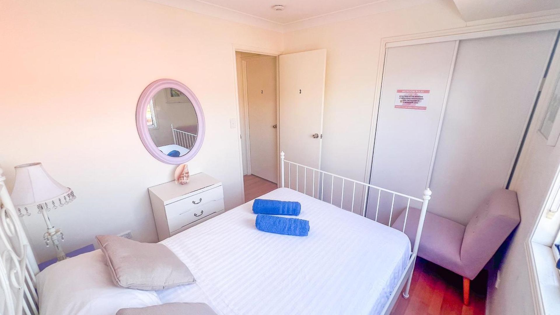 Vista Air Conditioned Dream Castle Youth Guest house *