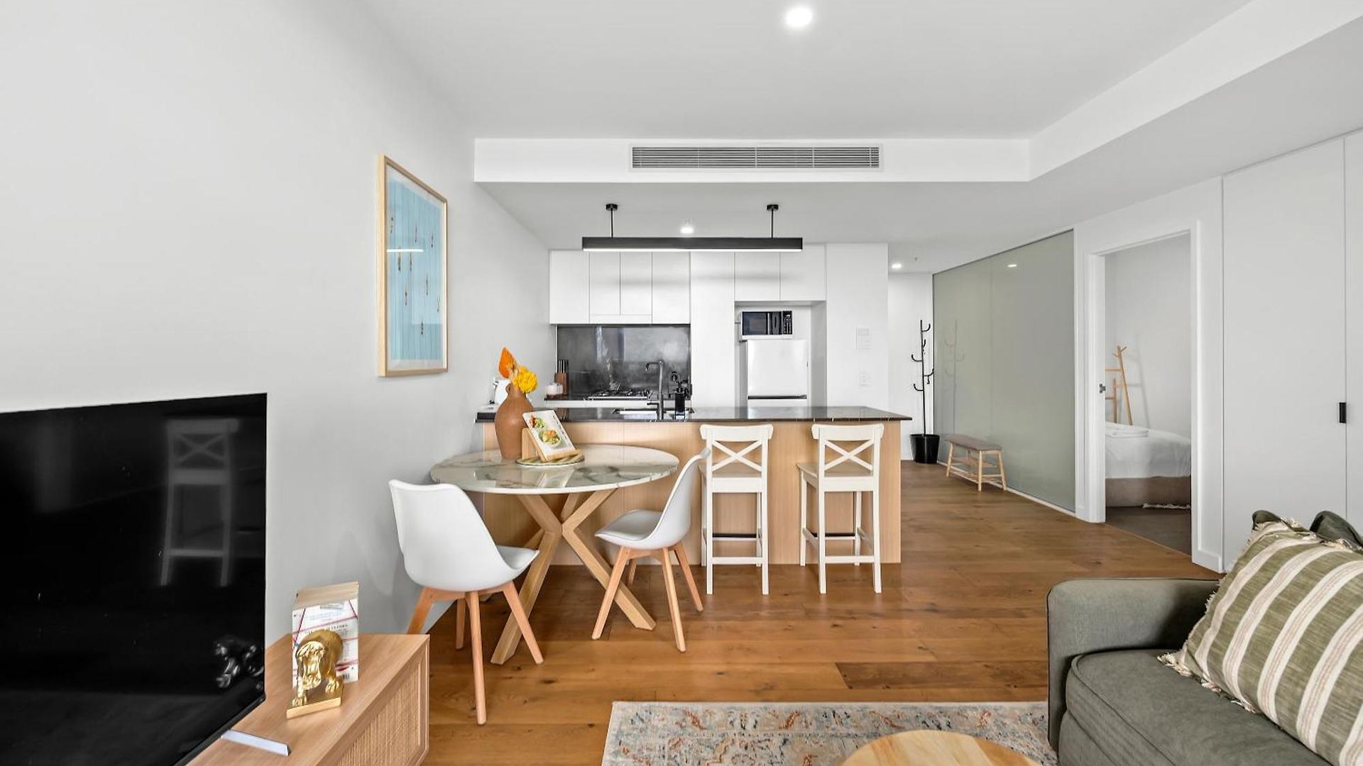 Apartment Stylish With Stunning Views, Pool, Gym & Parking Brisbane