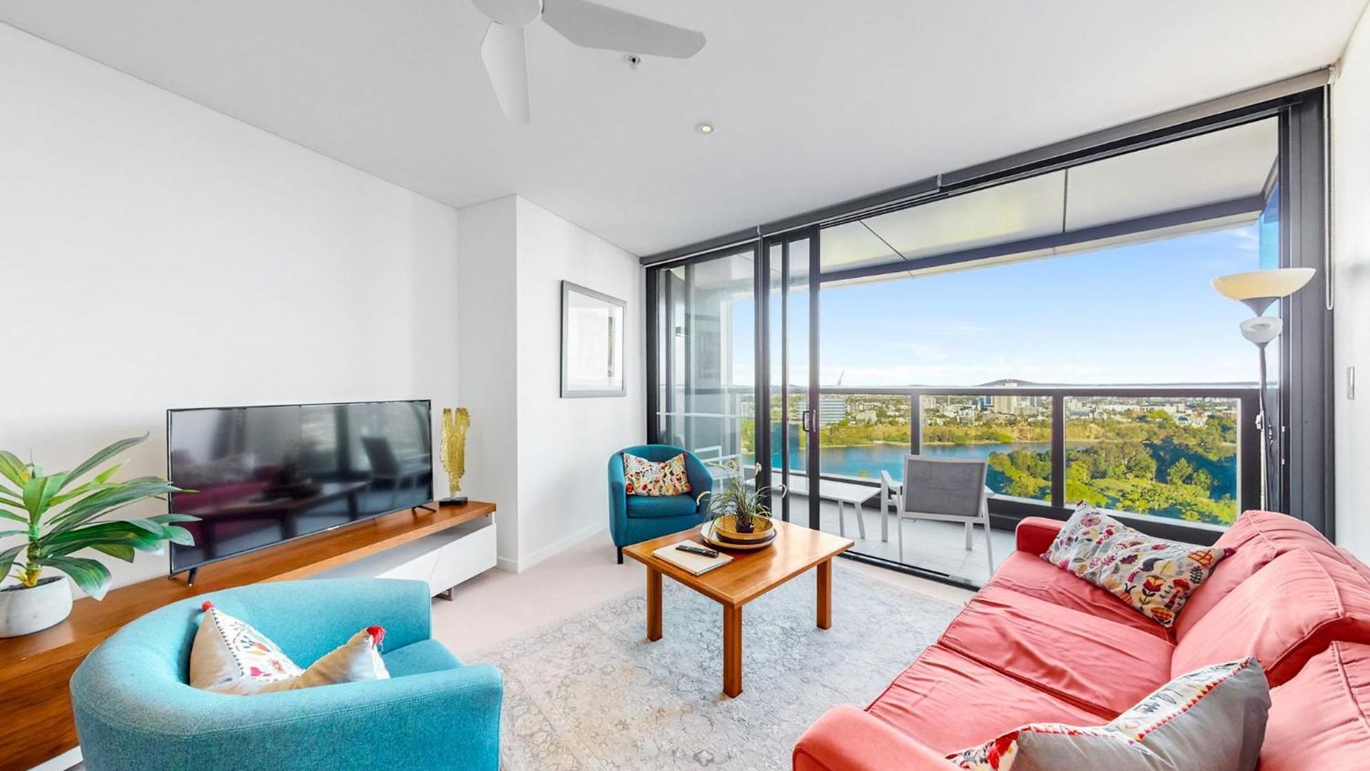 A Gallery In The Sky! Balcony, Pool And Parking At Skytower Level 33 Views In Brisbane! Brisbane