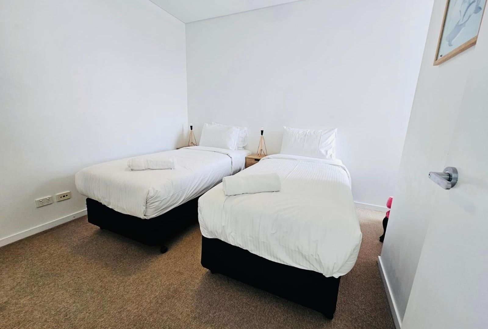 Stylish Newstead With Pool, Gym & Parking *
