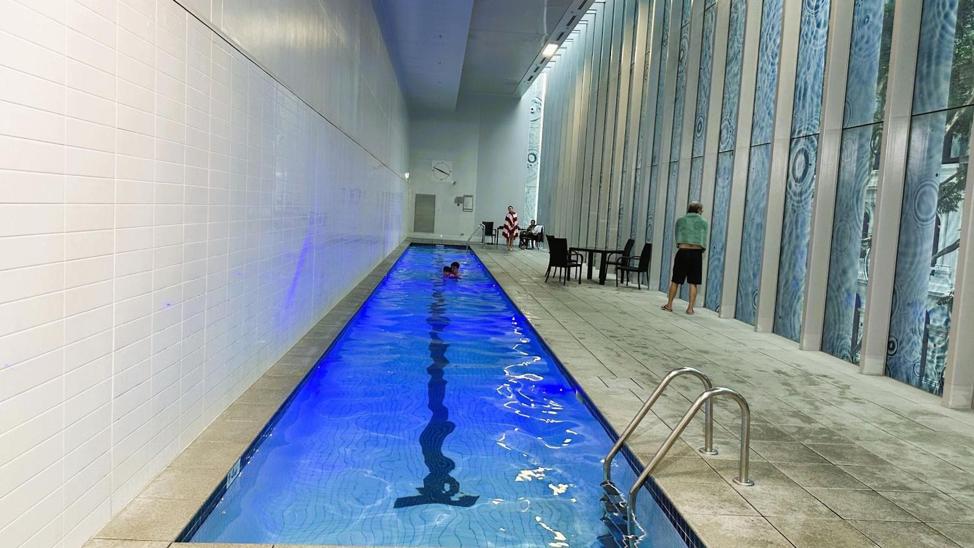 Apartment Modern 2br In Cbd | Pool | Gym | Parking *