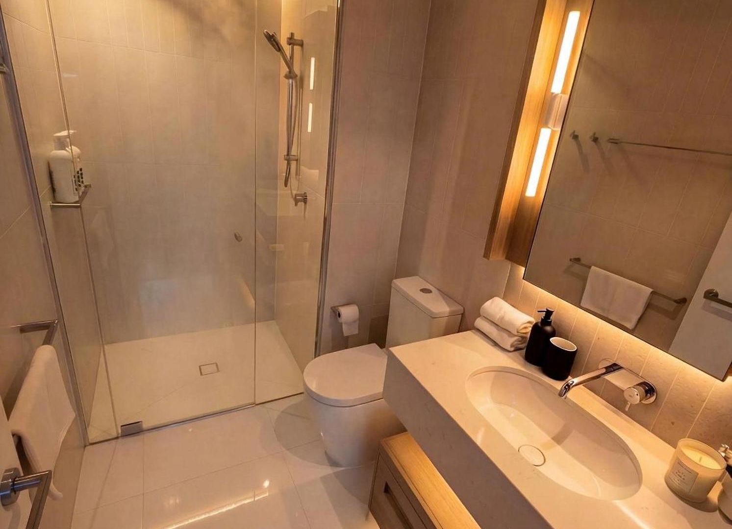 Apartment Luxury Riverfront Level 38 Queen's Wharf Tower