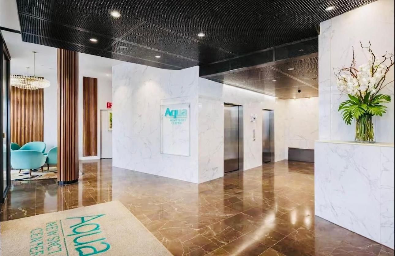 Stylish Newstead With Pool, Gym & Parking Apartment