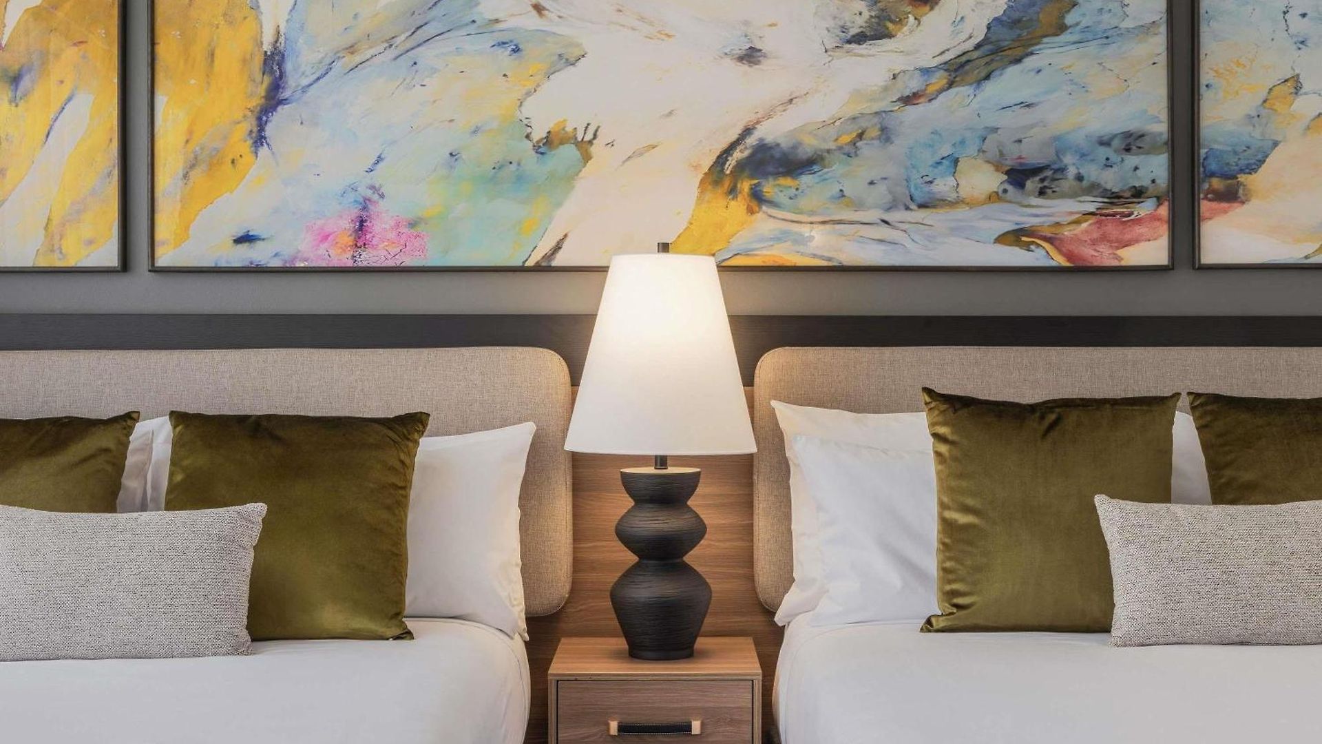Hotel Mercure Spring Hill 4*