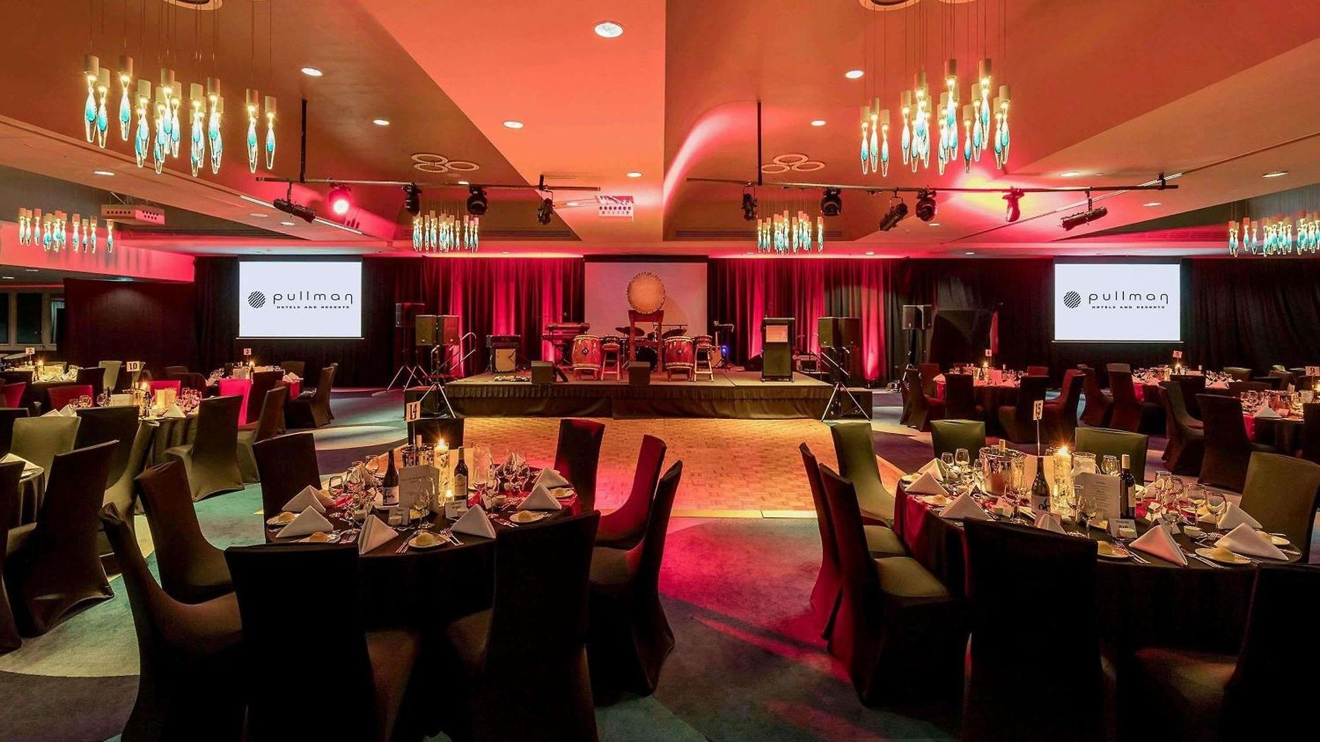 Pullman King George Square 5*