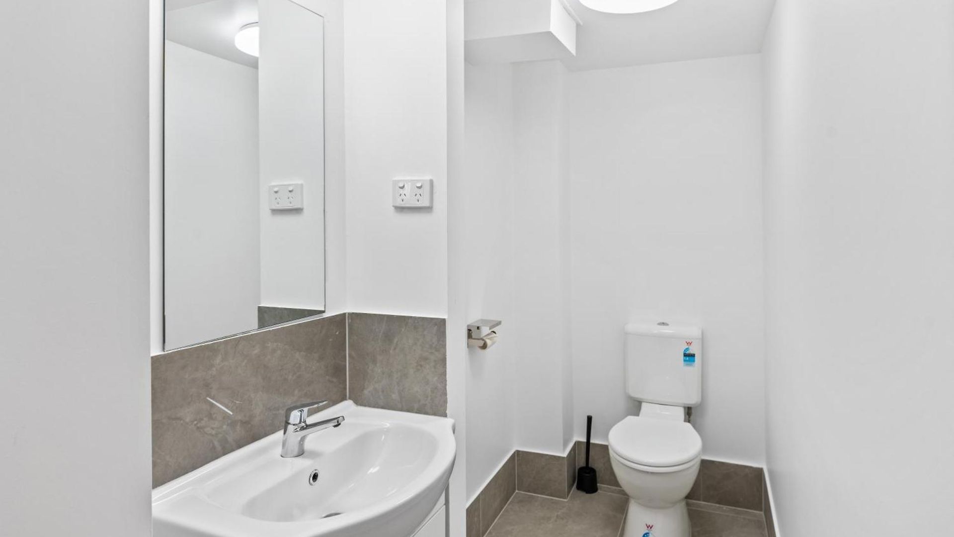Annerley Motor 4*