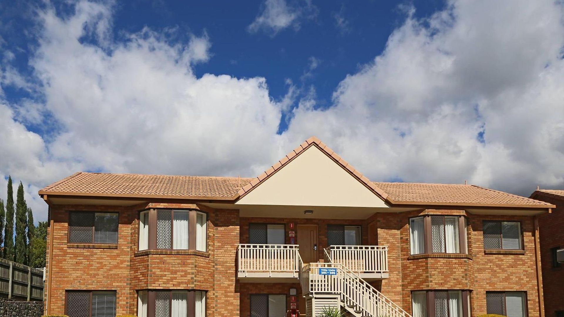 Hotel Quality Robertson Gardens 4*