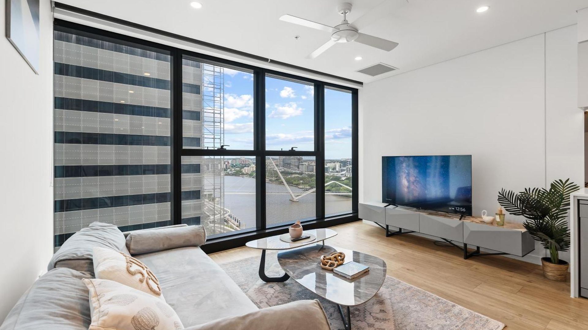 Cbd Luxury River View 1bed The One *