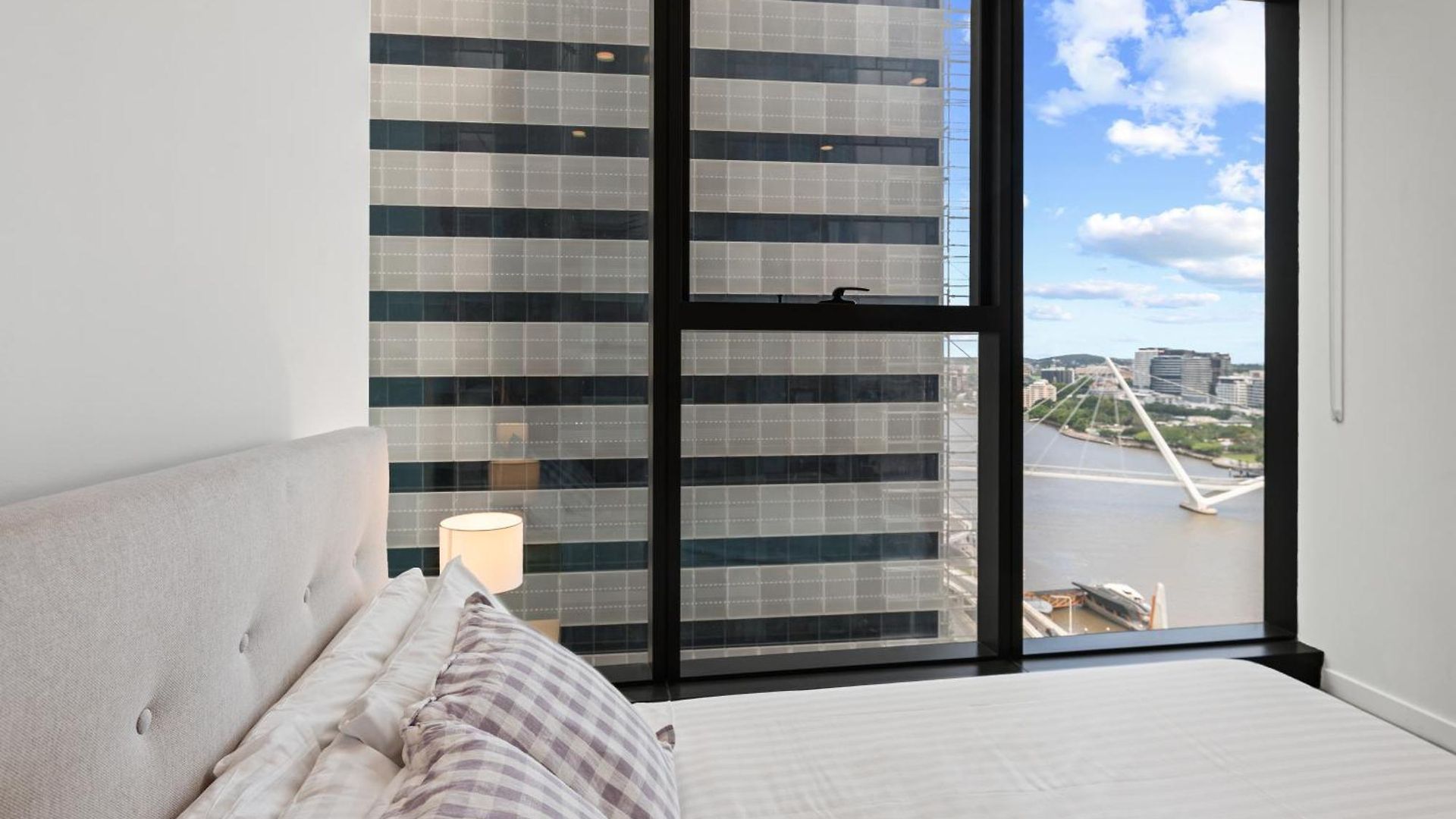 Apartment Cbd Luxury River View 1bed The One Brisbane